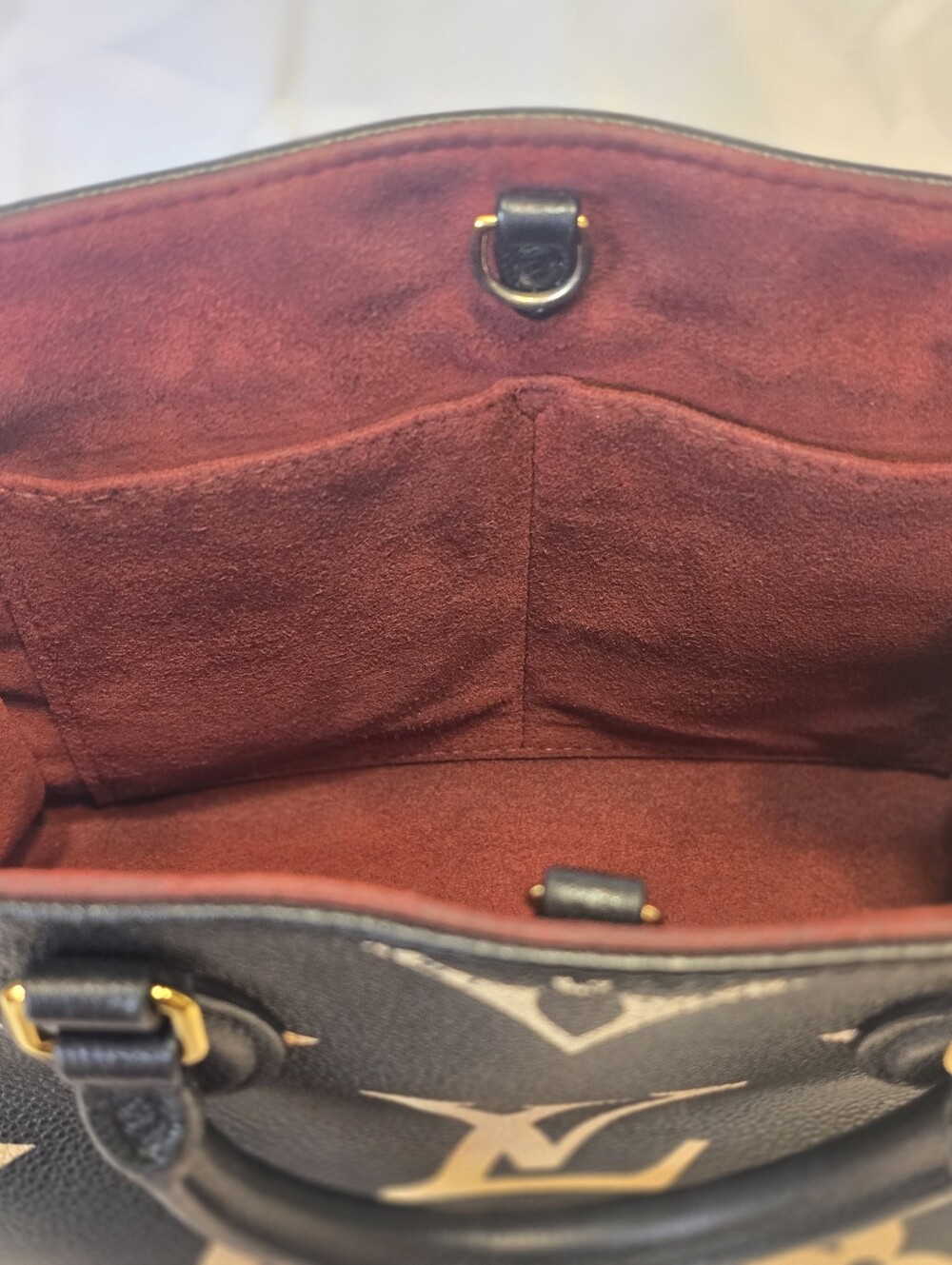 Authentic Louis Vuitton OnTheGo PM - Picture 15 of 16
